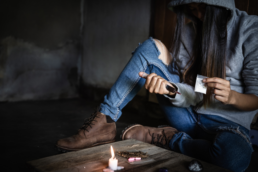 Junkies.shutterstock 1918039841