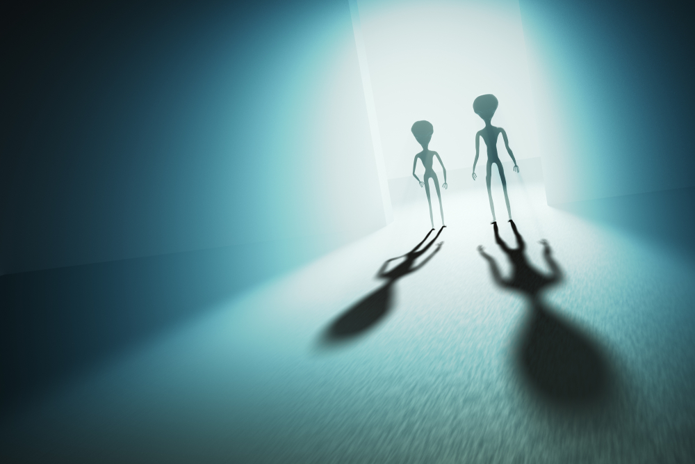 shutterstock 1095294290.jpg.aliens