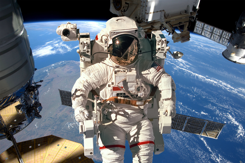 ISS.shutterstock 410458099