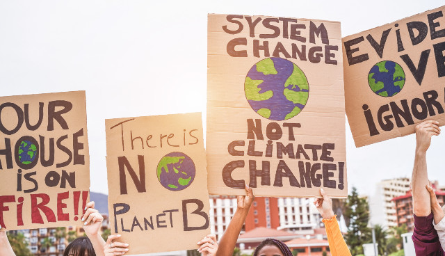 VIDEO: Parolee Pleads With Climate Protesters To Stop Blocking Traffic…And Then Things Got Out Of Hand