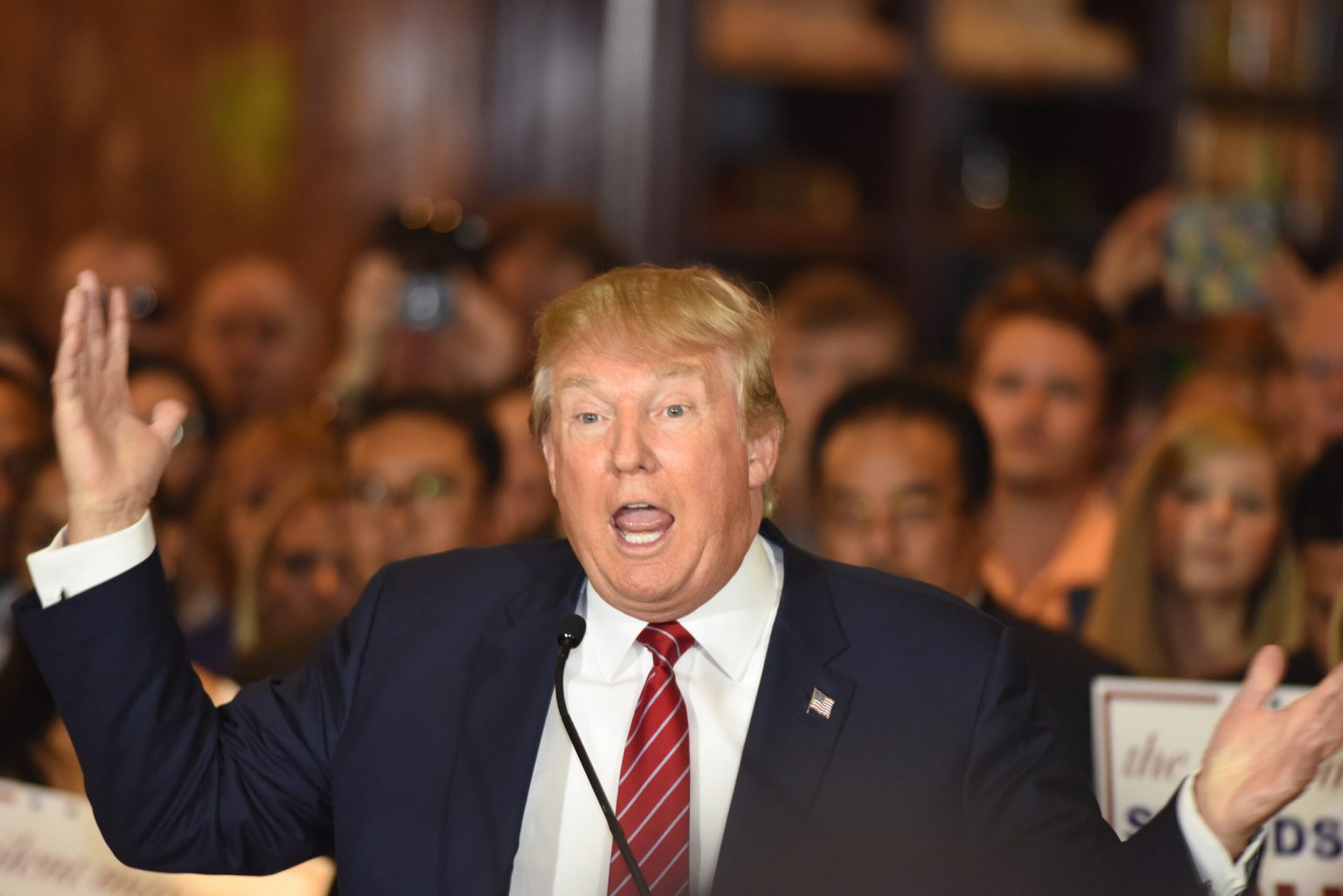 shutterstock 312956195.trump scaled 2