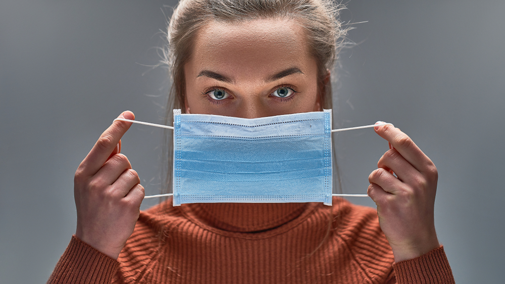 facemask.shutterstock 1633291858